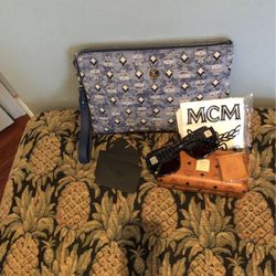 Mcm Pouch &https://offerup.com/redirect/?o=c3VubnkuTmV3
