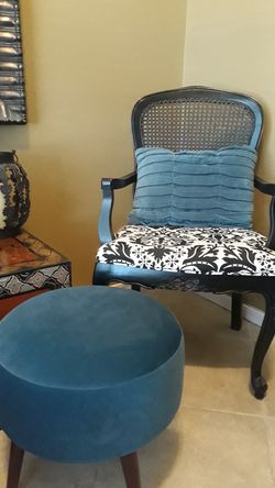 Beautiful!! Black wood, Cain back French arm chair