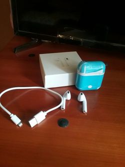 Earbuds wireless Completely NEW (Completely (New never has been used) you'll get clear sound