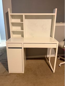 IKEA MICKE D