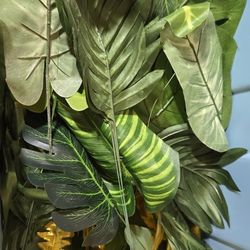 Decorative Tropical Assortment Decor For Parties 