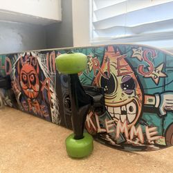 Skateboard 