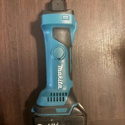 Makita 18v cut out tool Great condition