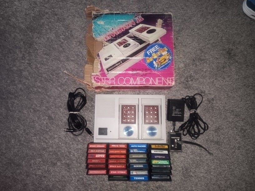 Mattel Intellivision II Console in Box + 27 Games Tested and Working See Pics