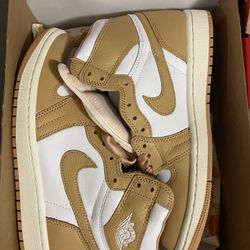 Woman’s 8.5 Jordan Retros OG