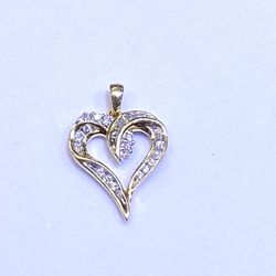 Diamond Heart Pendant 