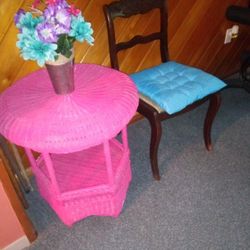 Calling My Pinkie's..Vintage 2 Tier  Pretty In Pink Wicker Side Table