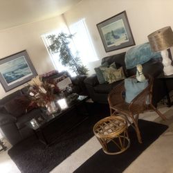 Sofa Table And Lamps