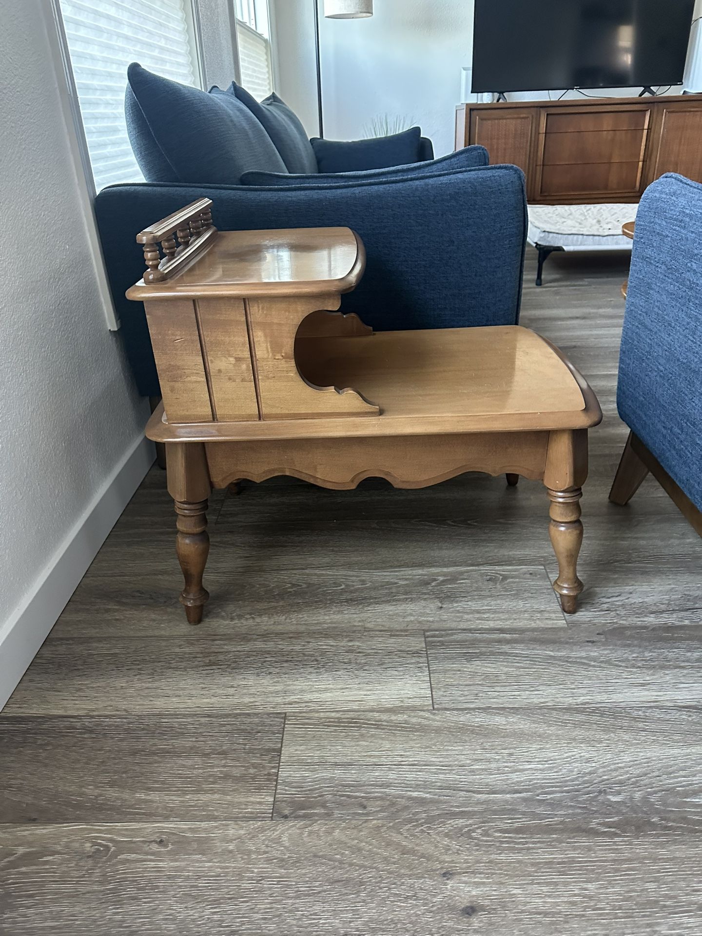 Mid Century Ethan Allen End Table