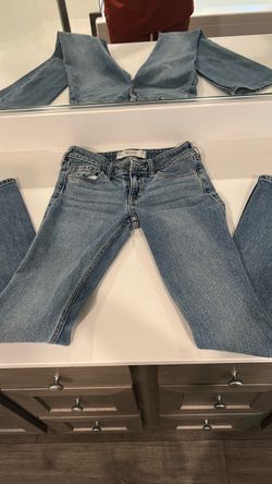 Hollister Light Wash Skinny Jeans