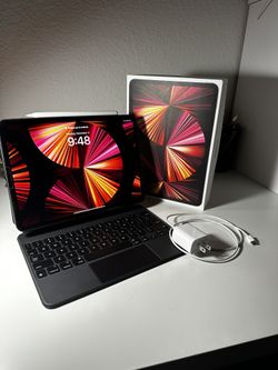 iPad Pro w/ Magic Keyboard + New Apple Pencil