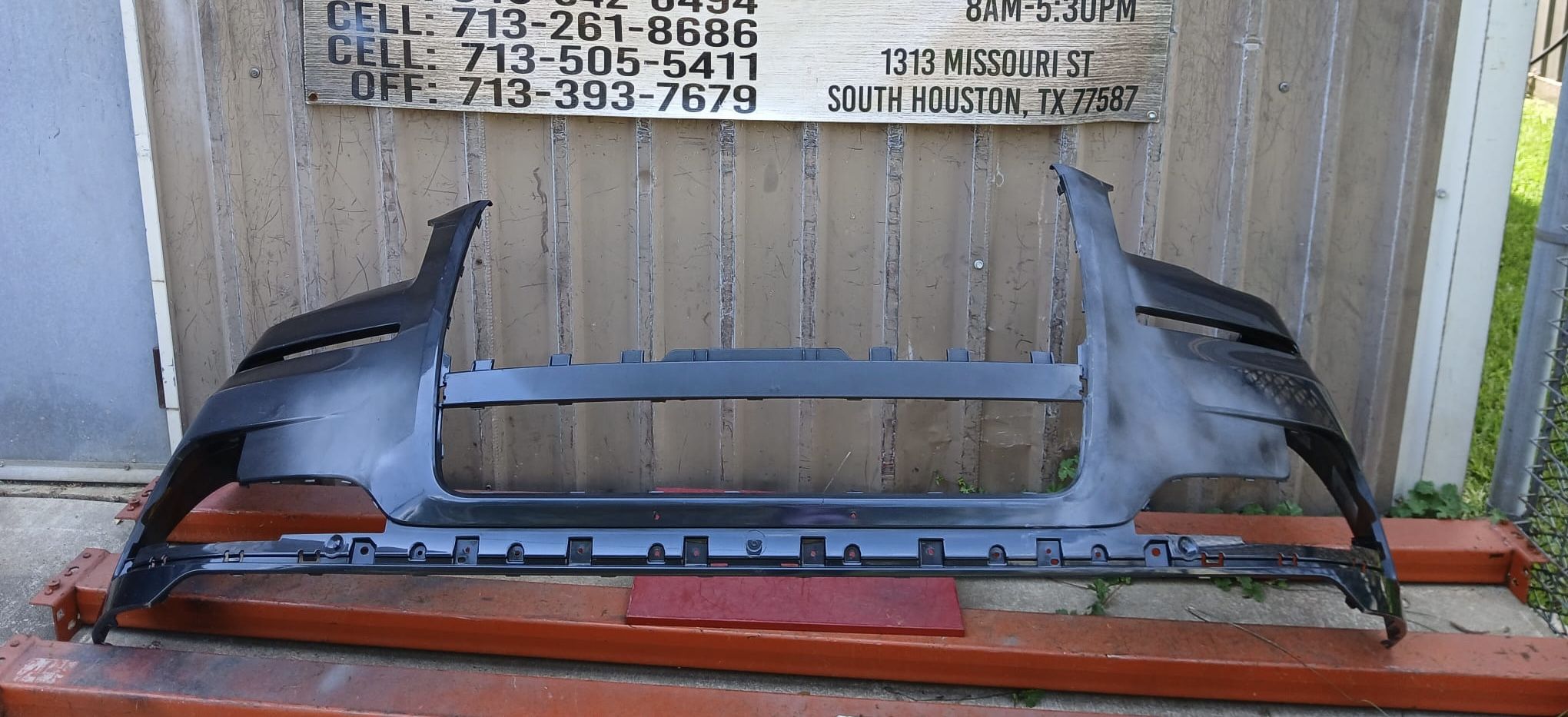 2022-2024 Lincoln Naviagtor Front Bumper Used Oem
