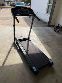 Integra Treadmill