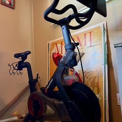 2020 Peloton and Mat