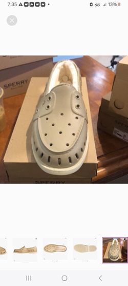 SPERRY MEN Sz 8  OR WOMEN Sz 9.5