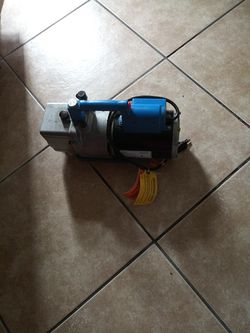 Robinair. Cooltech 15400 4CFM 0.5 HP