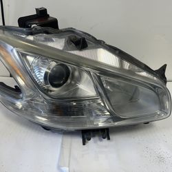 2011-2014 Nissan Máxima Headlights 