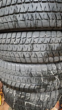 Snow tires