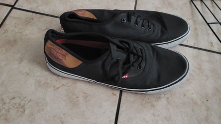 Levi's size 11m