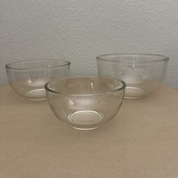 Vintage Clear Glass Mixing Bowl Nesting Set