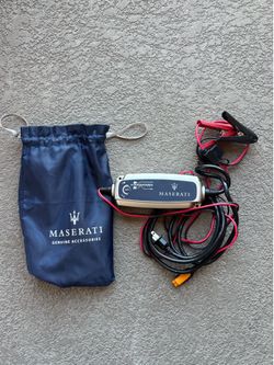 Genuine OEM MASERATI TRICKLE CHARGER