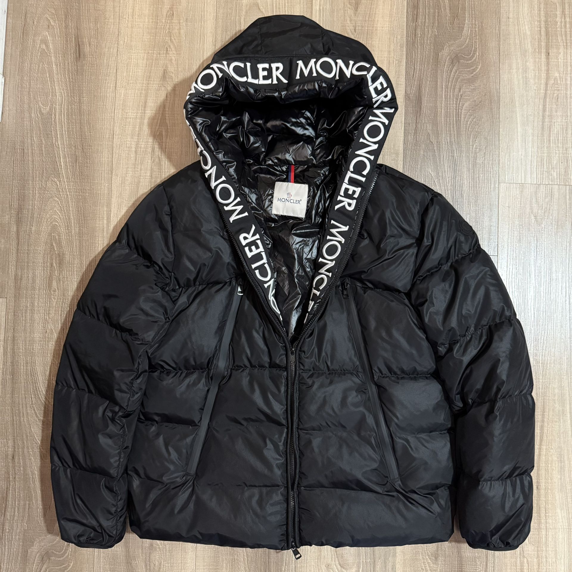 Men’s jacket size medium and large