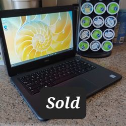 FAST Laptop Core I5***8th Gen***
8GB Memory DDR4***Like New*** MORE LAPTOPS ON MY PAGE 