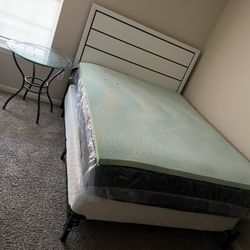 Queen Headboard & Dresser 