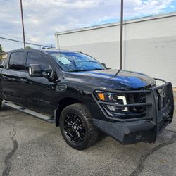 2018 Nissan Titan