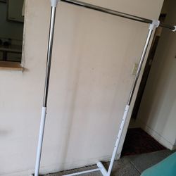 New Clothes Hanging Rack 
