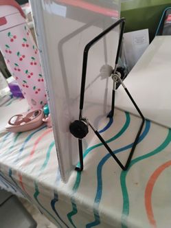 Pre-drawn painting canvas kit with stand