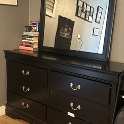 Dresser W Mirror