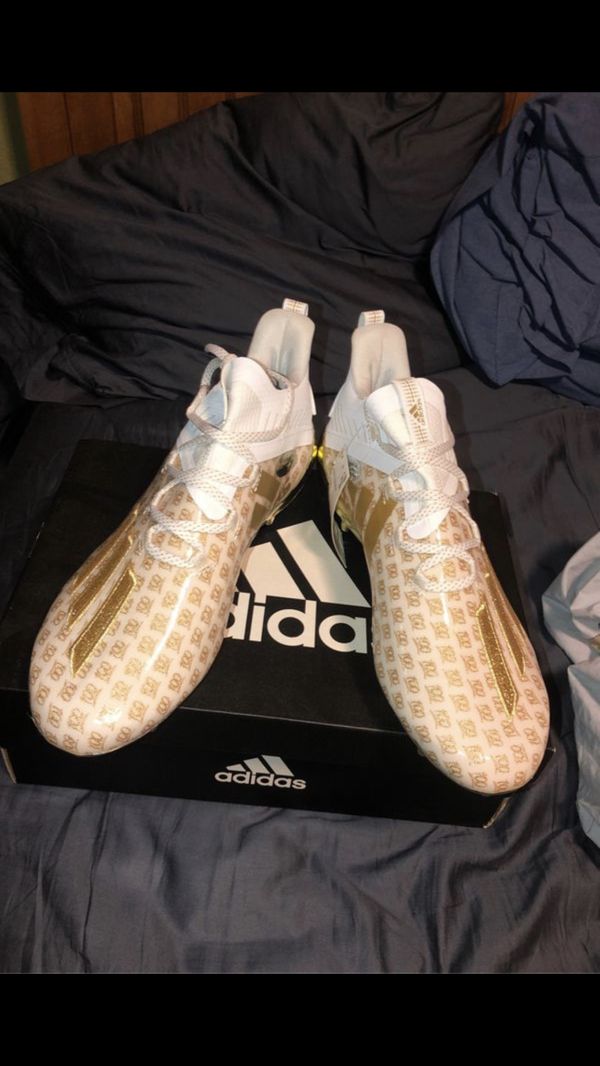 Adidas football cleats with emoji Size:10 for Sale in Kirkland, WA - OfferUp