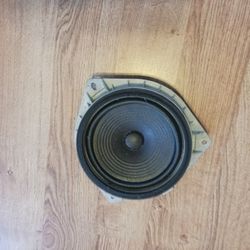 Speaker (Bottom) Door Corolla 2k3-2k8