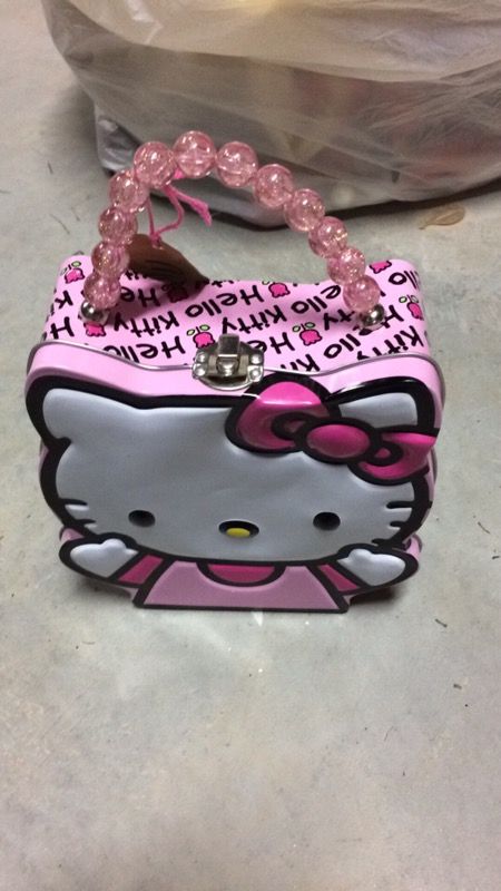 Hello kitty purse