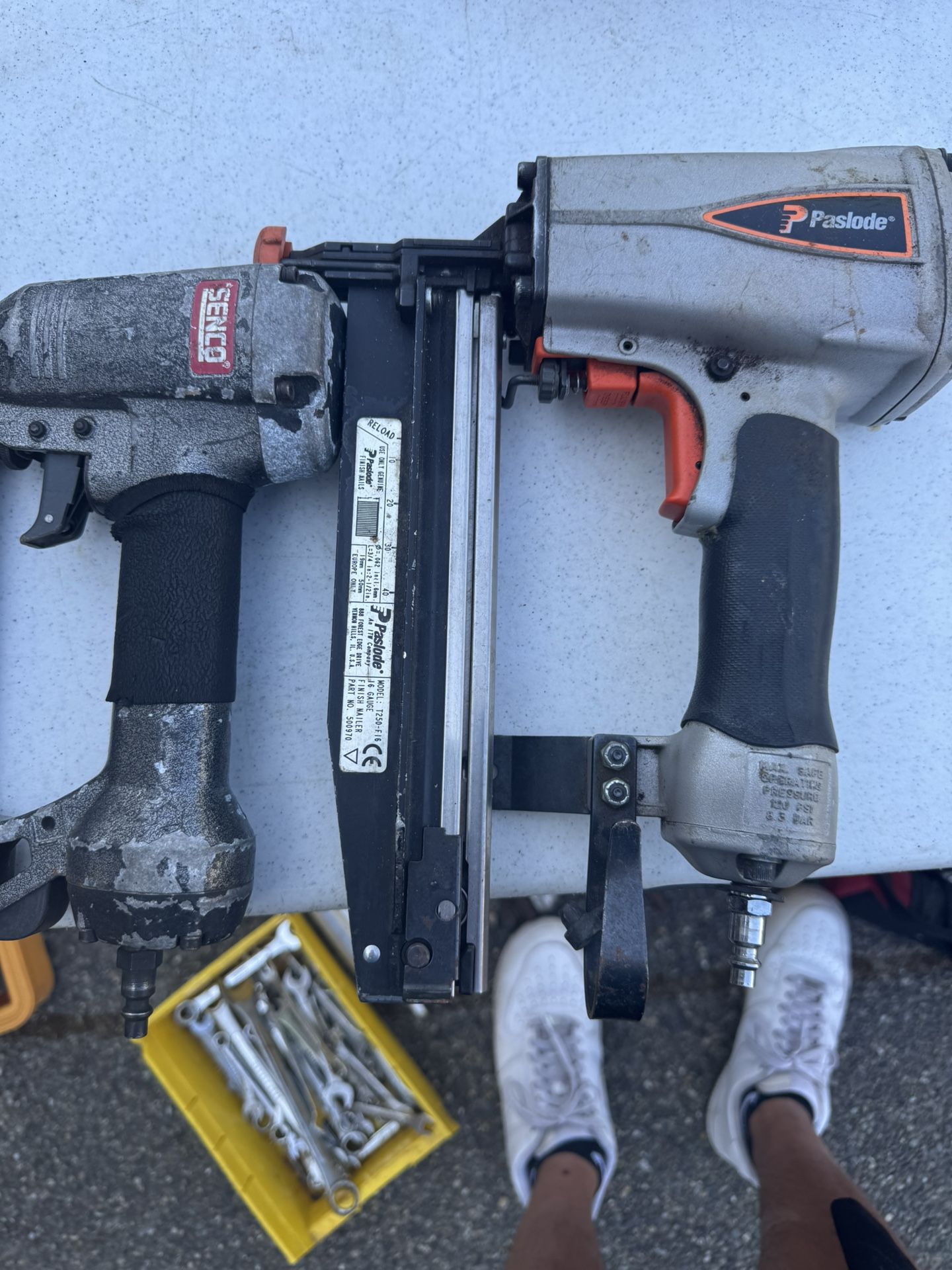 Finish Nailer 16 Gauge Paslode & Used Senco Staple Gun SLS25 X P