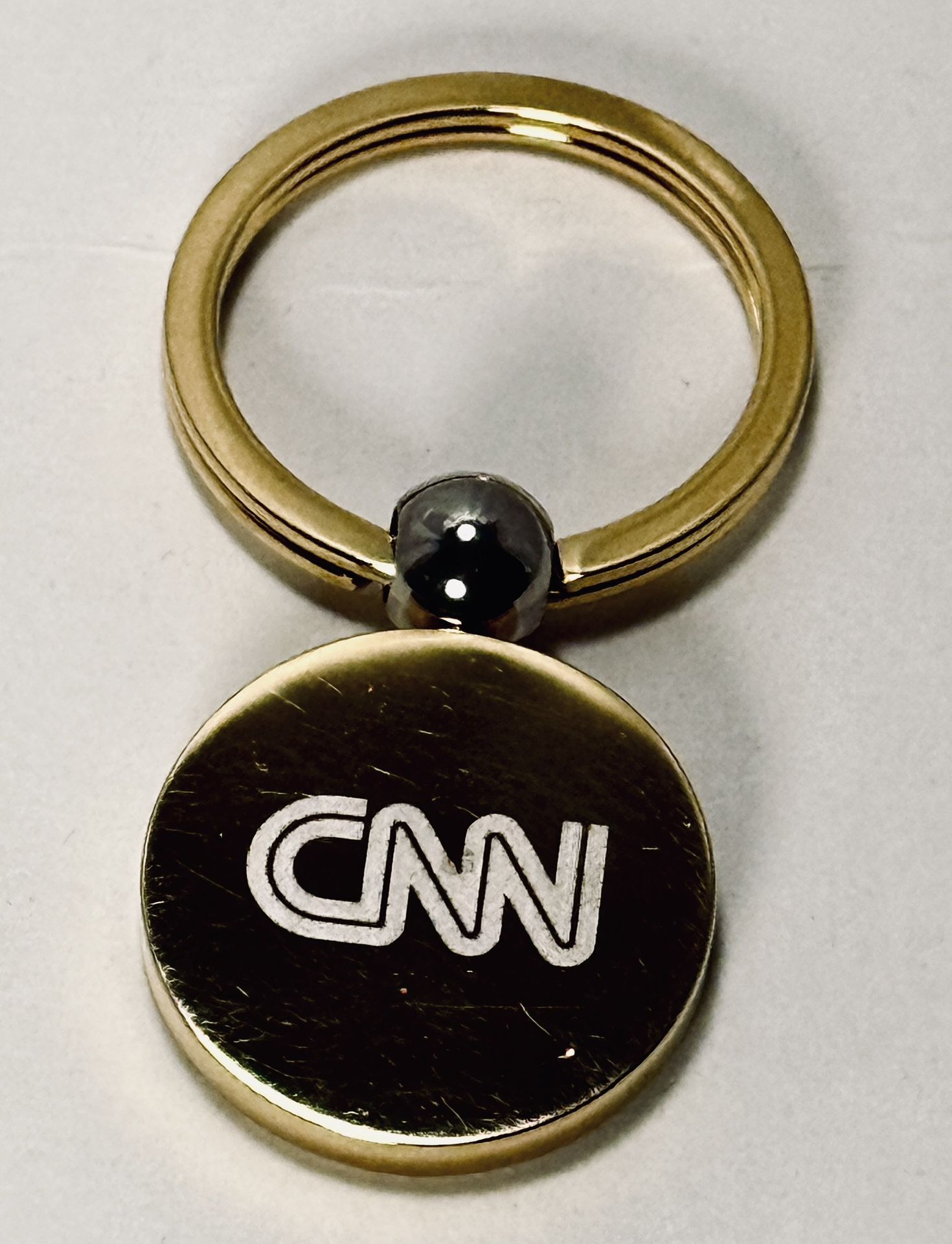Exquisite CNN ‘Cable News Network,’ Keychain / Keyring, Gold Color, Solid Item