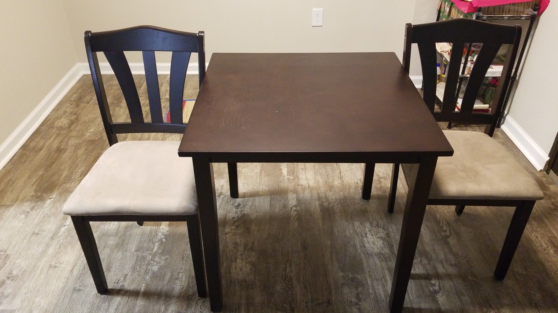 Dining table 2 setting