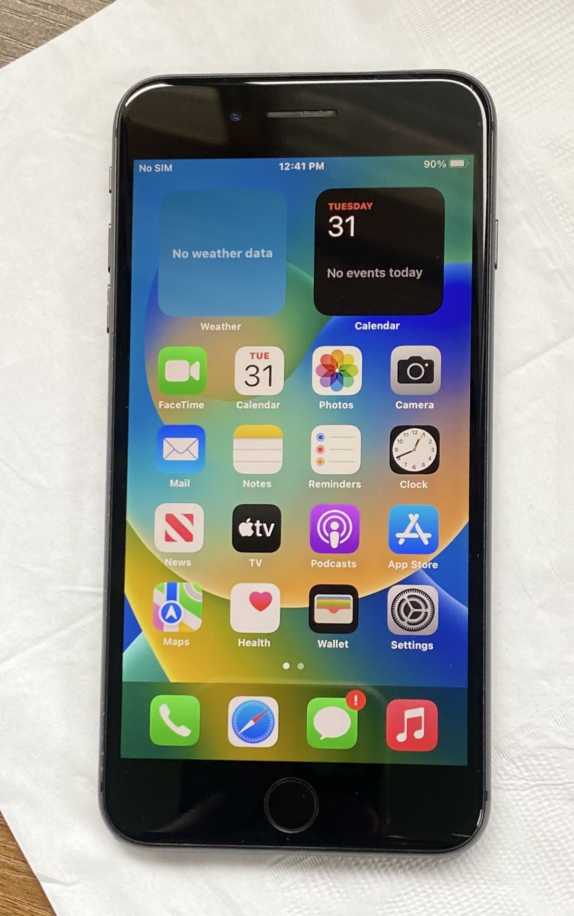 Apple iPhone 8 Plus - 256 GB UNLOCLED - Battery 100%