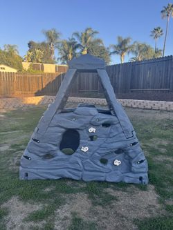 Step2 Skyward Summit Climbing Wall