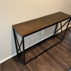 Side / Entry Table - 47” Long Great Condition