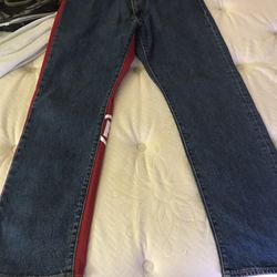 Men Or Young Men All Levi’s  Match Outfit  