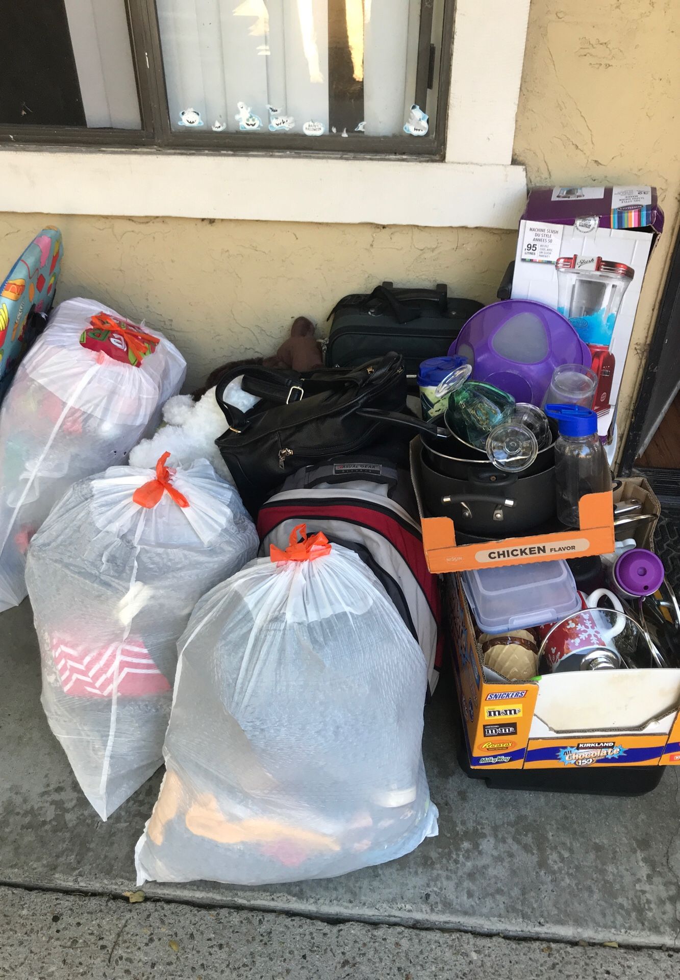 TONS of FREE household items, clothes, shoes, misc.