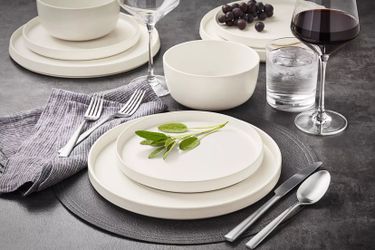 Member's Mark 24 Piece Modern Stoneware Dinnerware Set White 