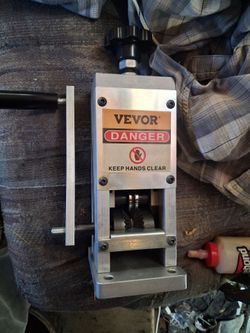 VEVOR Manual Wire Stripping Machine