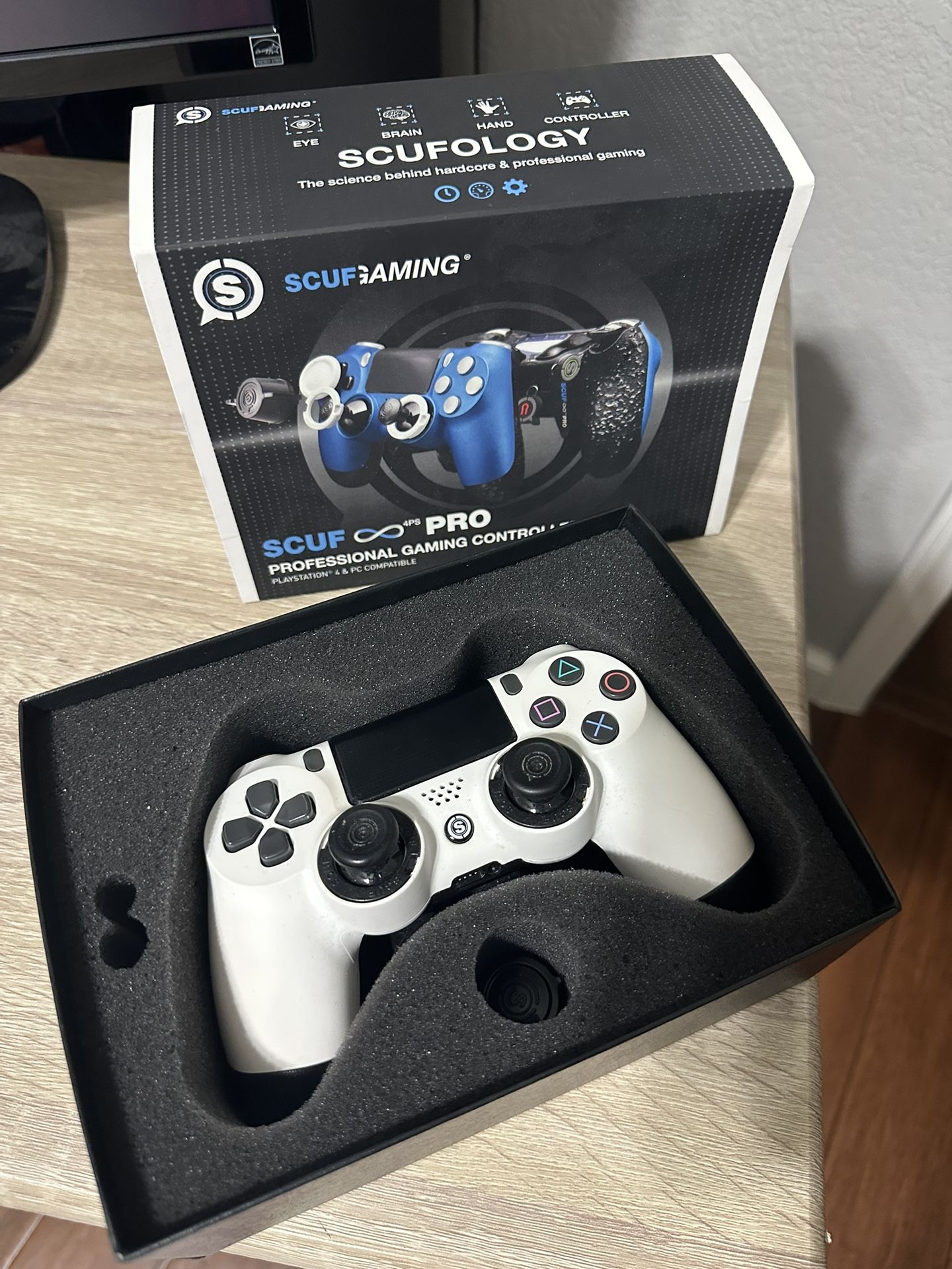 SCUF 4PS PRO 