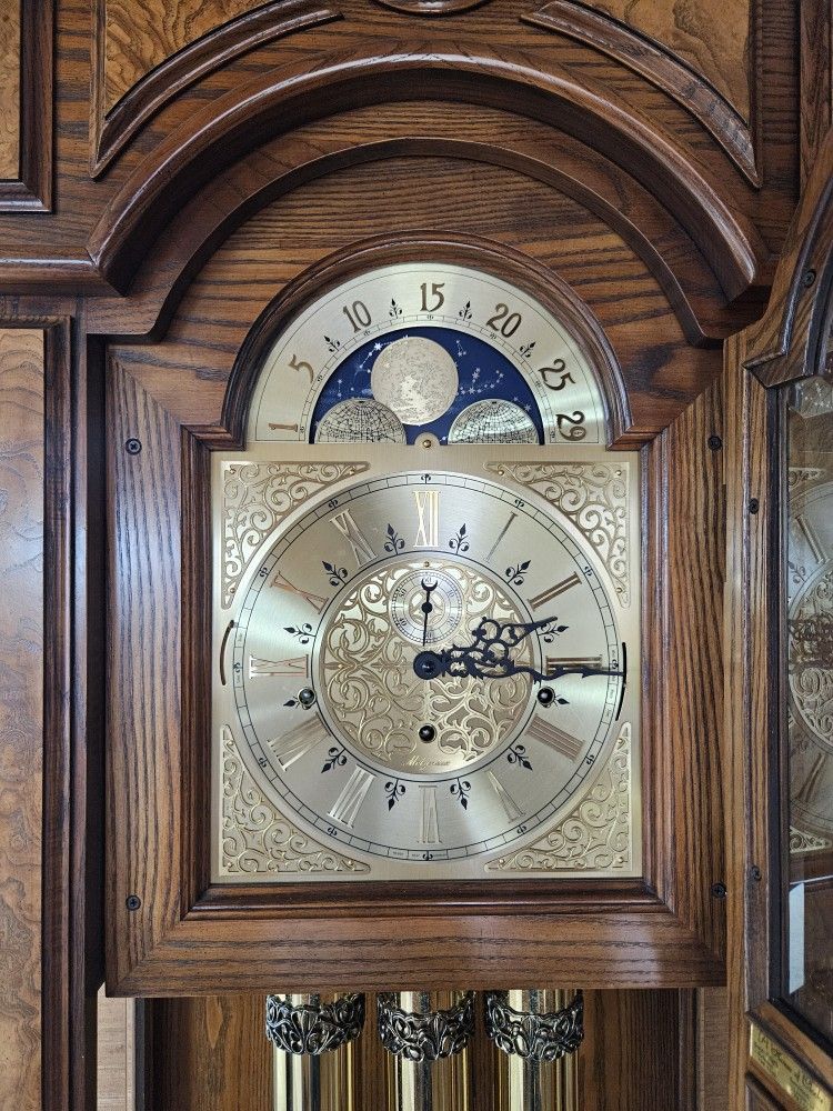 Beautiful Colonial Molyneux Grandfather Clock 1984 Amazing Condition