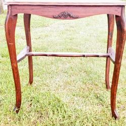 Antique Knoxville Tables Co. Wood Writing Table. Dark Finish And In Great Condition. 