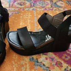 OTBT Women's 9 Wedge Sandals