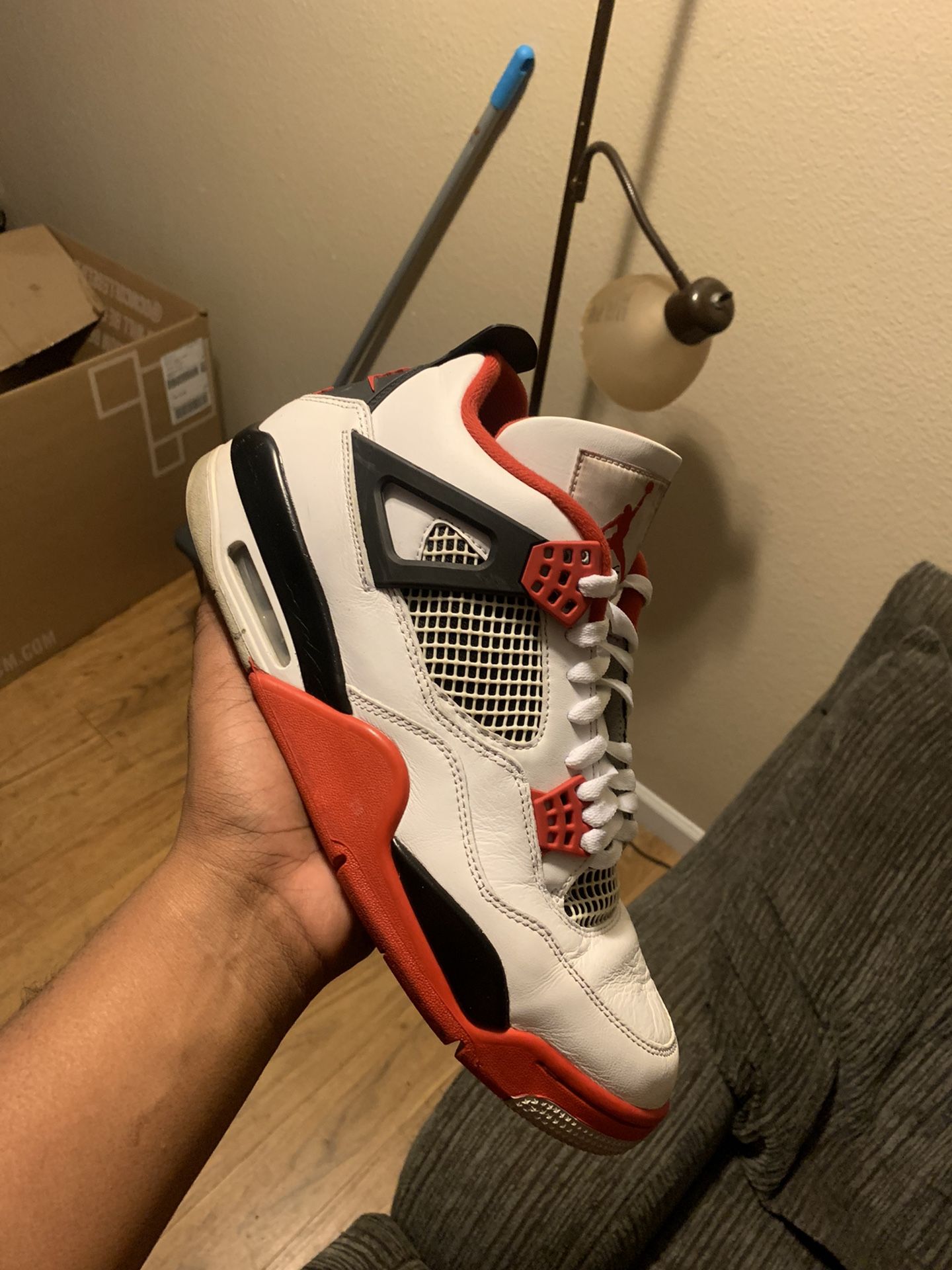 Fire Red 4s for Sale in Seattle, WA OfferUp